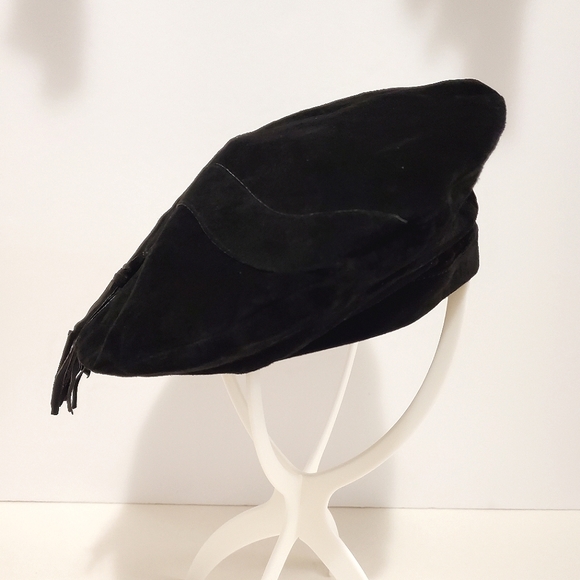 Suede Beret in Black with Tassel - Picture 6 of 10